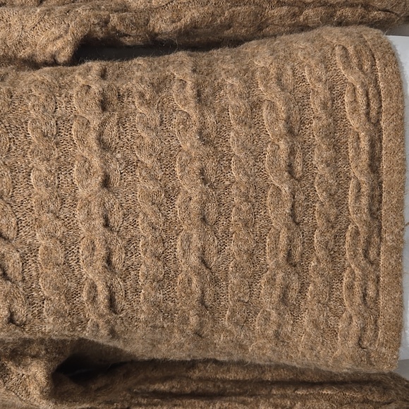 ABERCROMBIE & FITCH SWEATER SIZE XS... #7455 - Picture 5 of 7